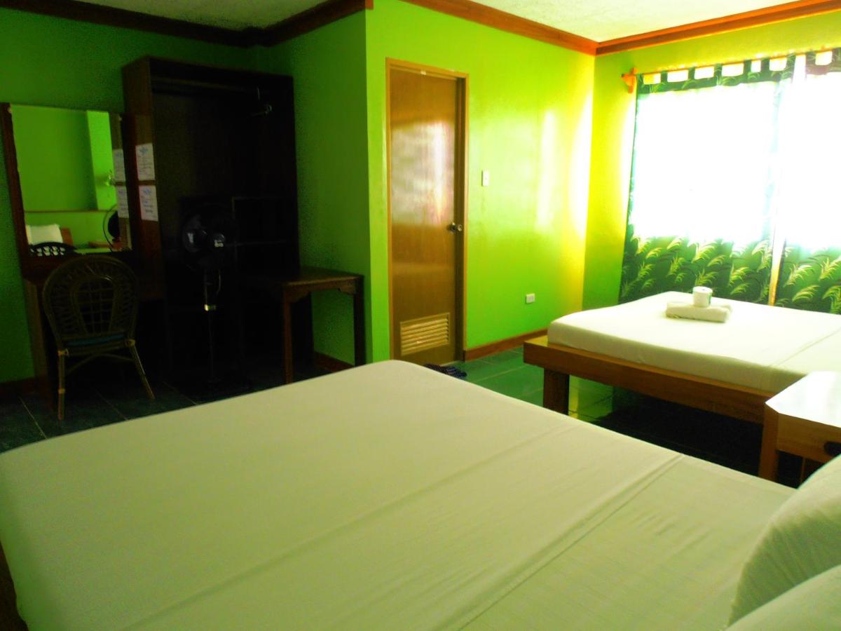 4 night, 10 dive package for Malapascua, Blue Coral Resort